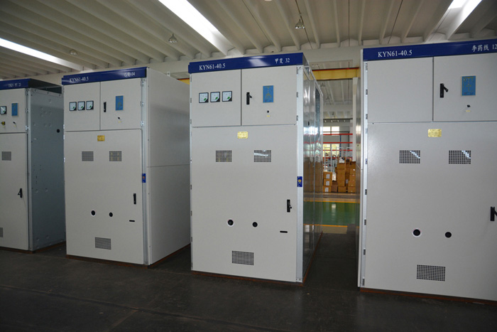KYN61-40.5{Z}系列铠装移开式交流金属封闭开关柜 KYN61-40.5{Z}系列铠装移开式交流金属封闭开关柜