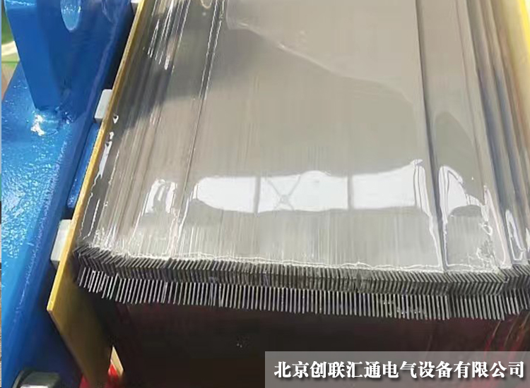 不要拿你三流产品的价格来和我比价--没有可比性 不要拿你三流产品的价格来和我比价--没有可比性